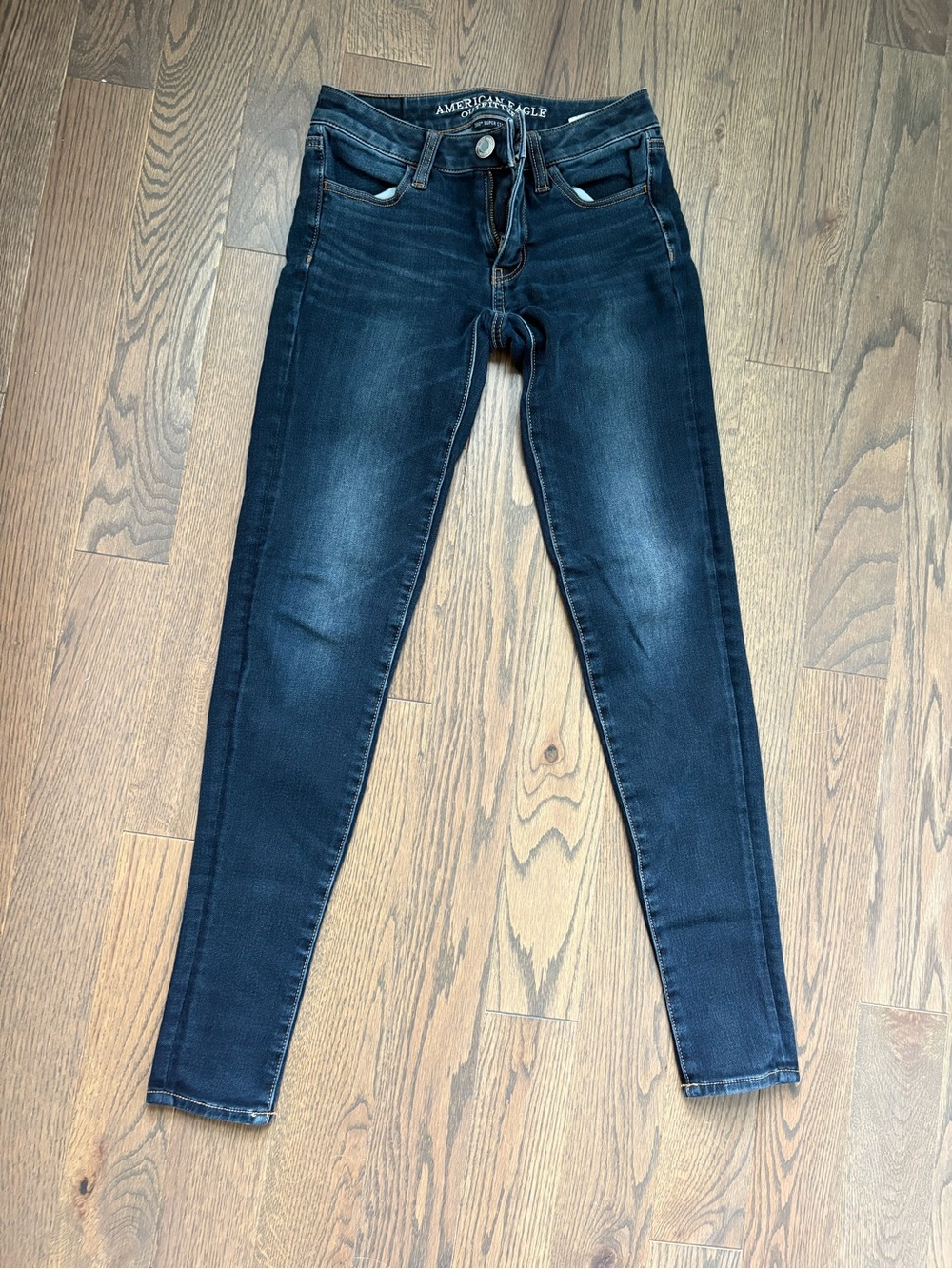 American Eagle Outfitters Navy Dark Wash Skinny Jeans - Women